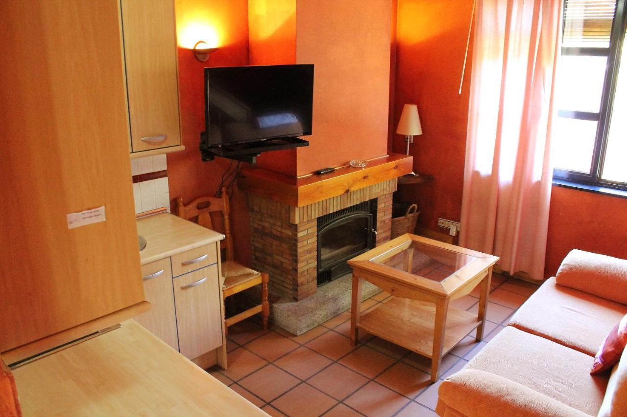 Hotel Sara De Ur La Cabrera Eksteriør bilde