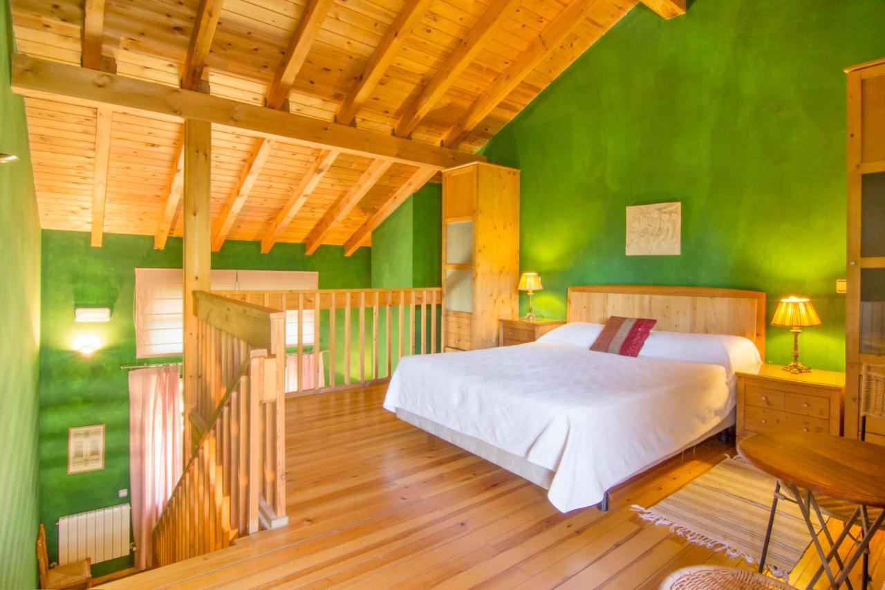 Hotel Sara De Ur La Cabrera Eksteriør bilde