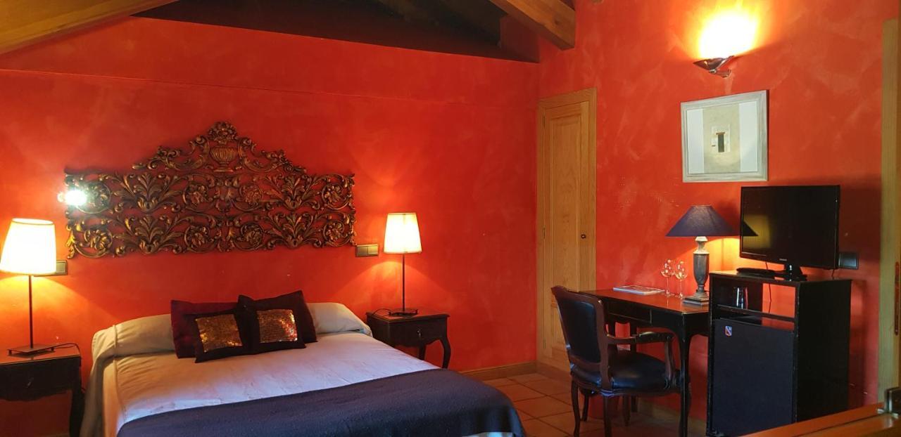 Hotel Sara De Ur La Cabrera Eksteriør bilde